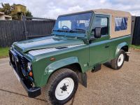 Click to see larger photo of Land Rover Defender 90 Soft Top 300 Tdi