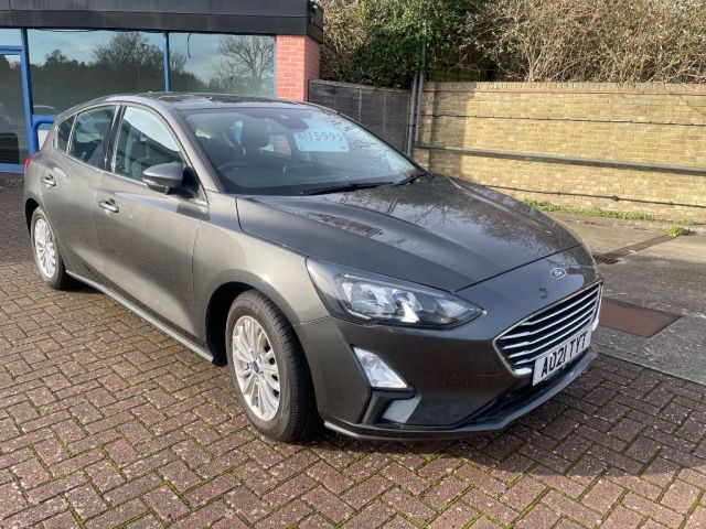 Ford Focus Titanium 5 Door 1.0L EcoBoost Hybrid 125PS FWD 6 Speed Manual