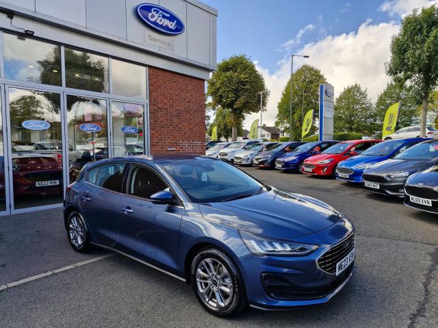 Ford Focus Titanium 5 door 1.0L EcoBoost 125PS FWD 6 Speed Manual