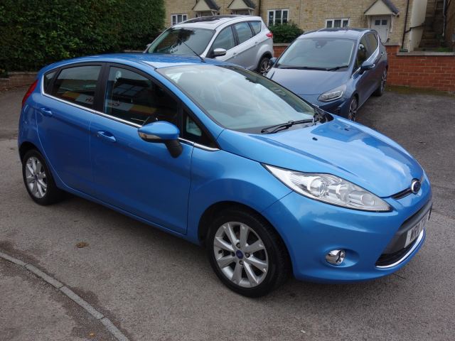 Ford 1.4 Zetec Hatchback 5dr Petrol Manual (133 g/km, 94 bhp)
