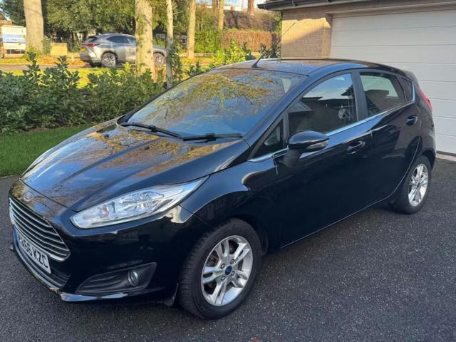 Ford 1.0T EcoBoost Zetec Hatchback 5dr Petrol Manual Euro 6 (s/s) (100 ps)