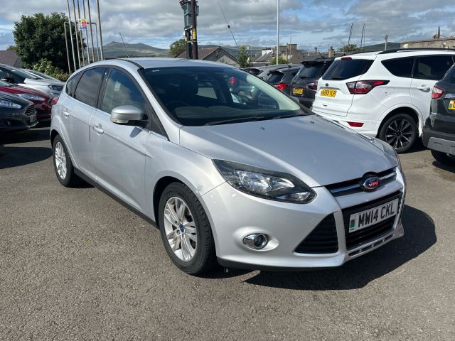 Ford 1.0T EcoBoost Titanium Navigator Hatchback 5dr Petrol Manual Euro 5 (s/s) (100 ps) (M13105)